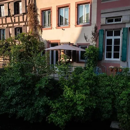 아파트 La Maison De L'eclusier *