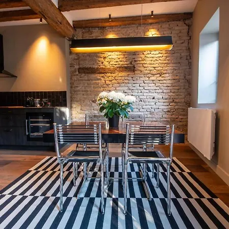 아파트 La Maison De L'eclusier