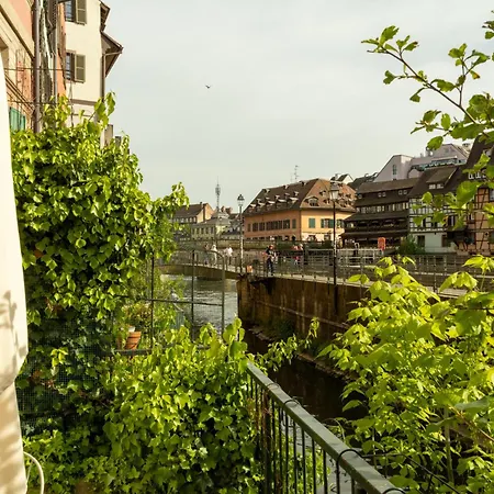 La Maison De L'eclusier Appartement Straatsburg
