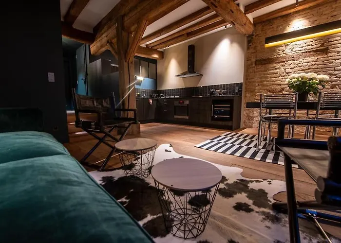 La Maison De L'eclusier